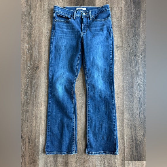 Levi’s Jeans. 315 Shaping Bootcut. Women’s size 29. Great used condition! - Picture 1 of 9